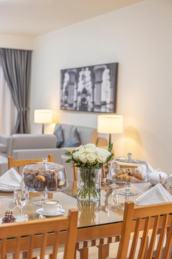 Golden Sands Suites Dubai Ngoại thất bức ảnh