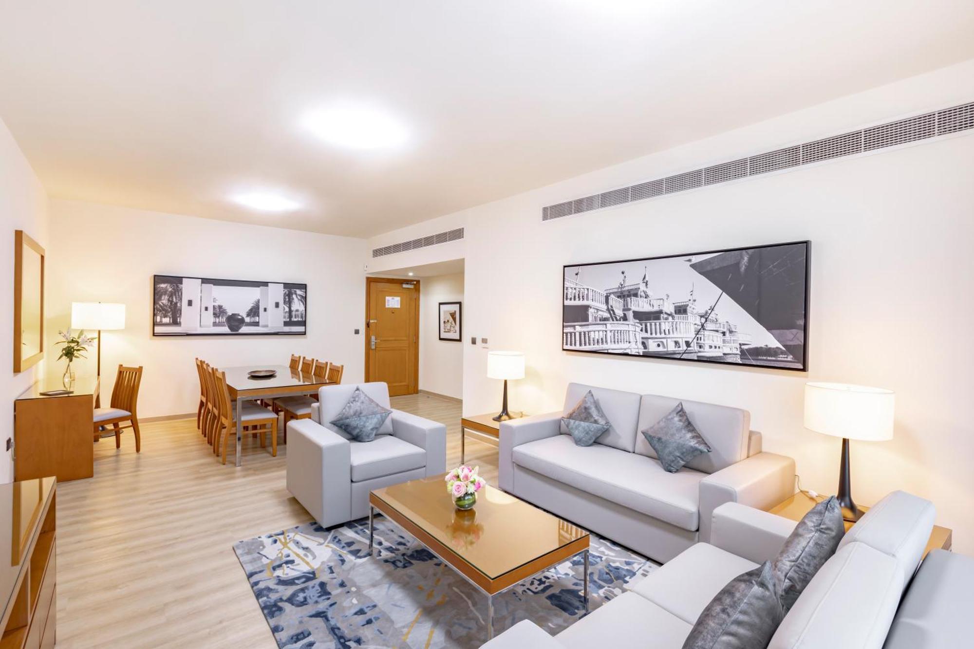 Golden Sands Suites Dubai Ngoại thất bức ảnh