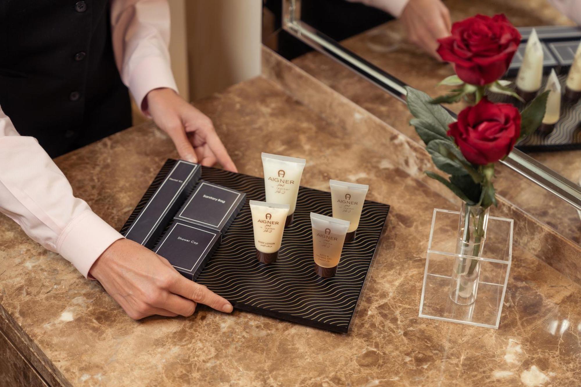 Golden Sands Suites Dubai Ngoại thất bức ảnh